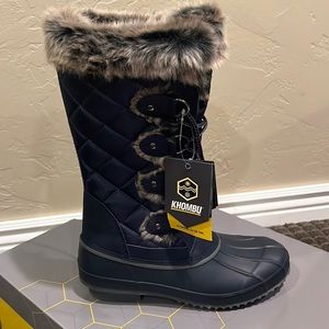 Khombu Snowboots - Brand new size 8